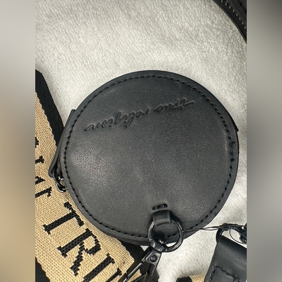 NWT True Religion Black w/Tan Guitar Strap, Coin/Airpod case clipped on Strap - Picture 2 of 7